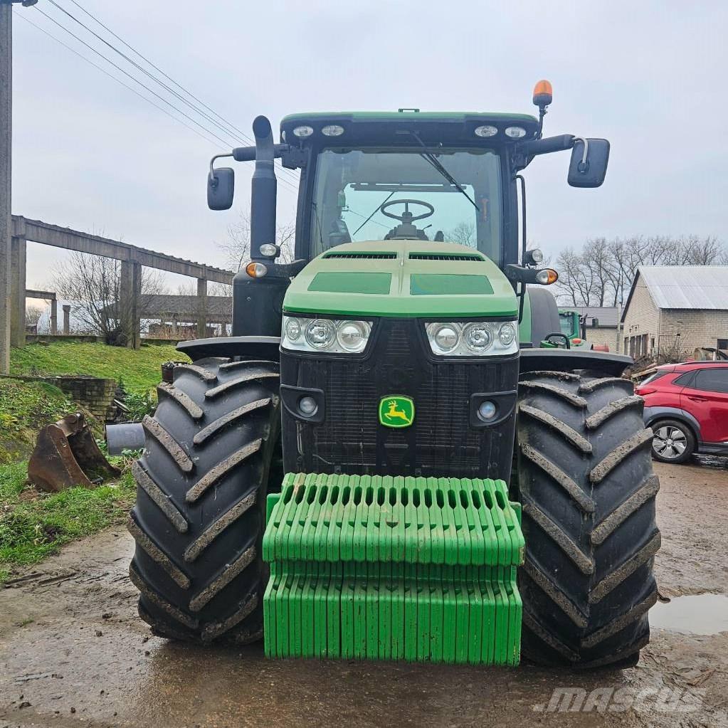 John Deere 8345 R Traktori