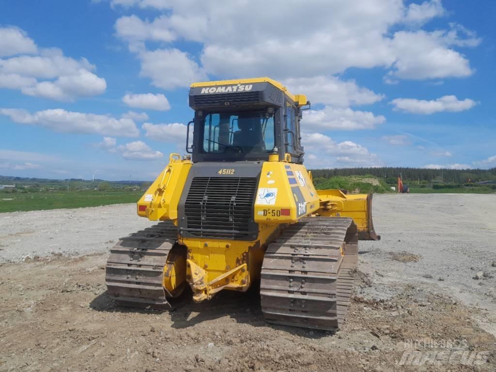 Komatsu D61 PX-24 Buldožeri guseničari