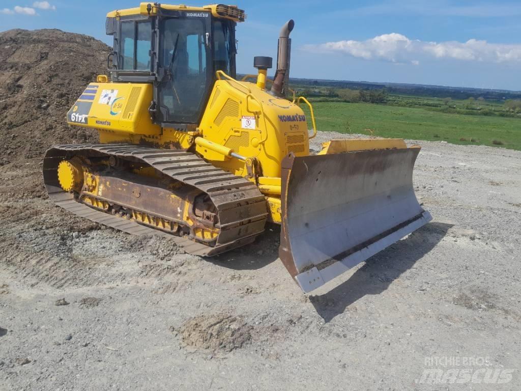 Komatsu D61 PX-24 Buldožeri guseničari