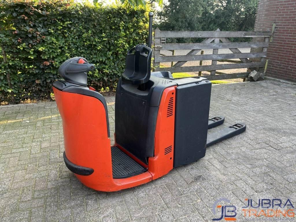 Linde H20 Nisko podizni električni viljuškar sa stajalištom