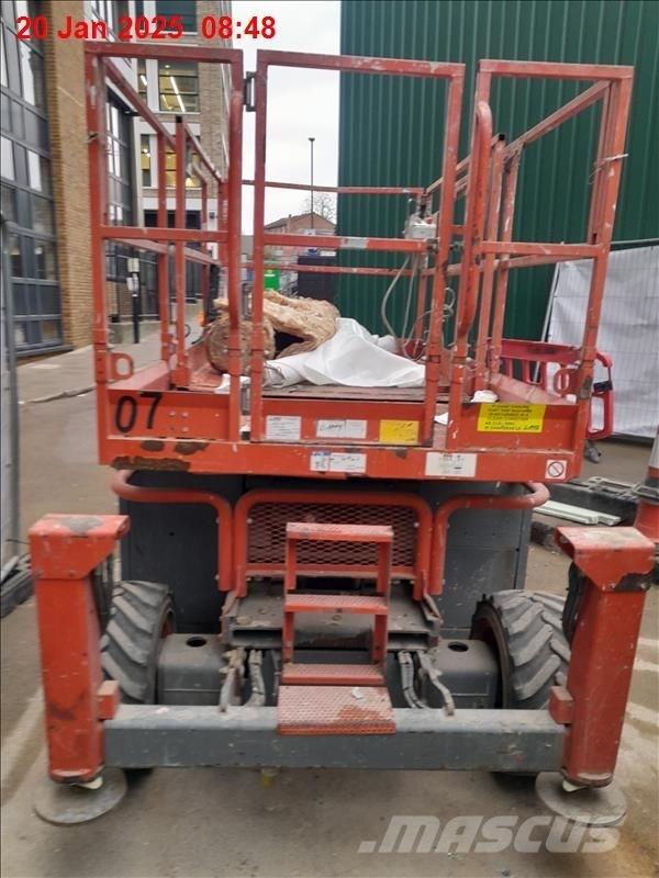 SkyJack 6832 RT Makazaste platforme