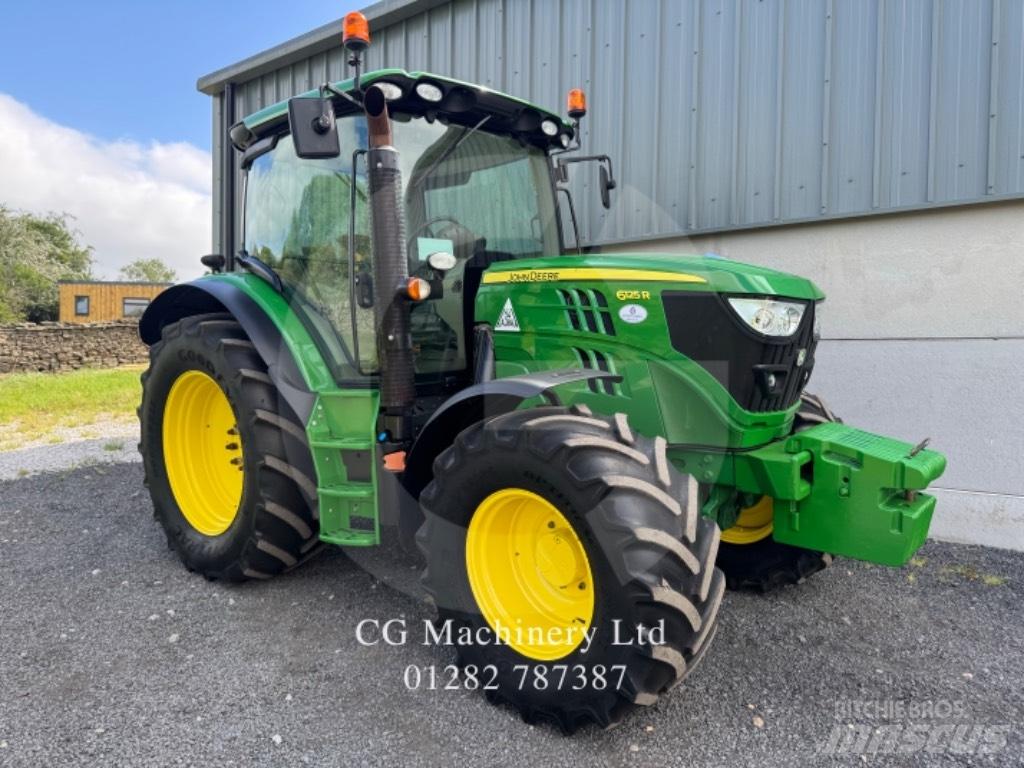John Deere 6125 R Traktori