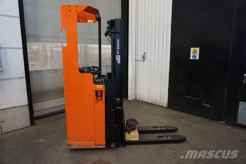 Toyota SSE135L Samopogonski ručni viljuškari