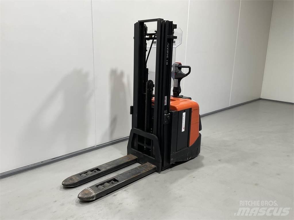 BT SPE125L Samopogonski ručni viljuškari