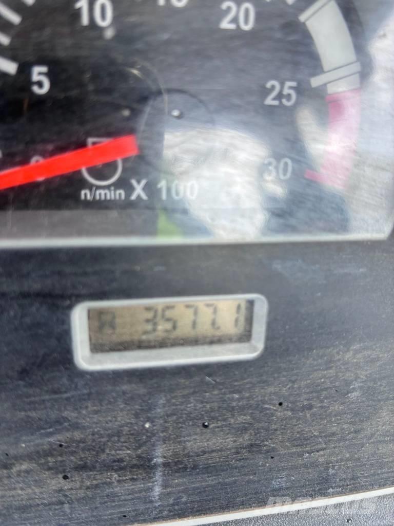 CAT 432 F Rovokopači