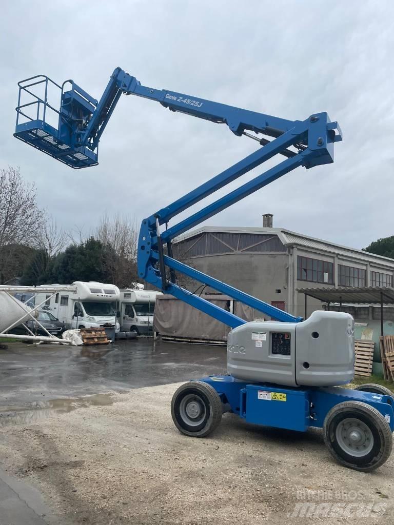 Genie Z 45/25 DC Zglobne podizne platforme