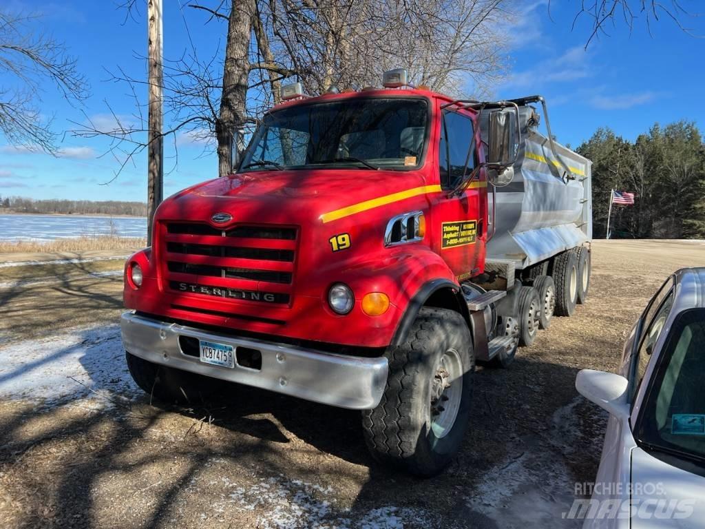 Sterling L 7500 Kiperi kamioni