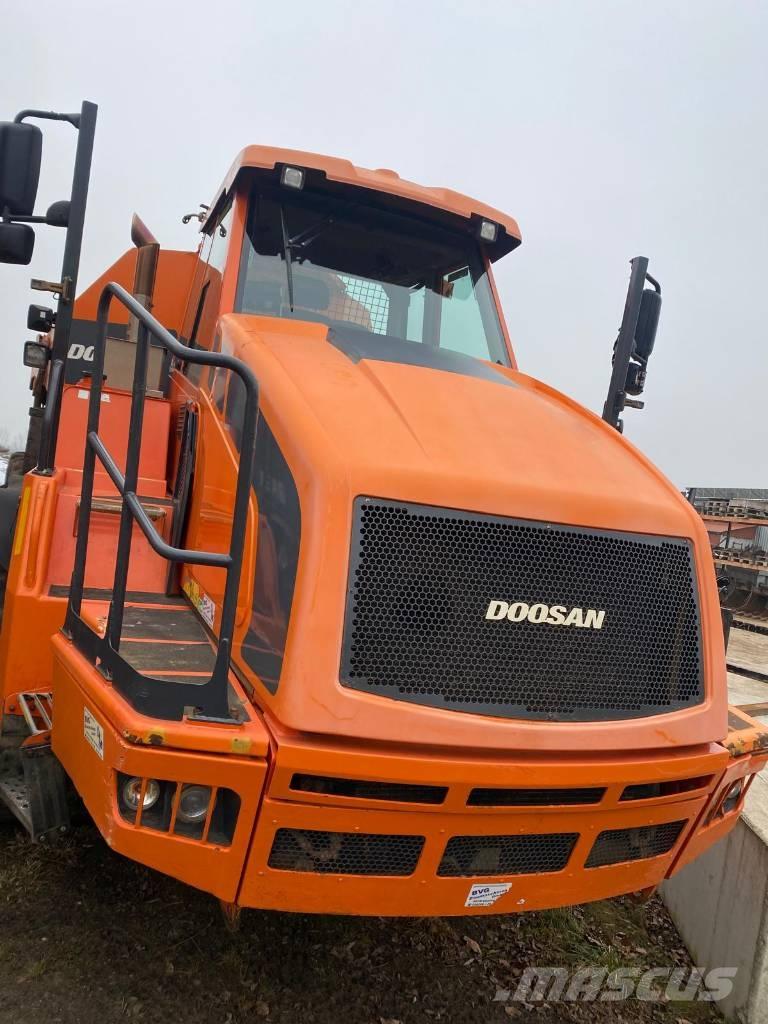 Doosan DA 30 Zglobni damperi
