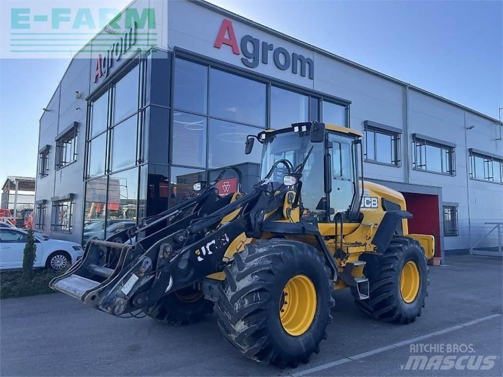 JCB 427 ht agri Mini bageri < 7t