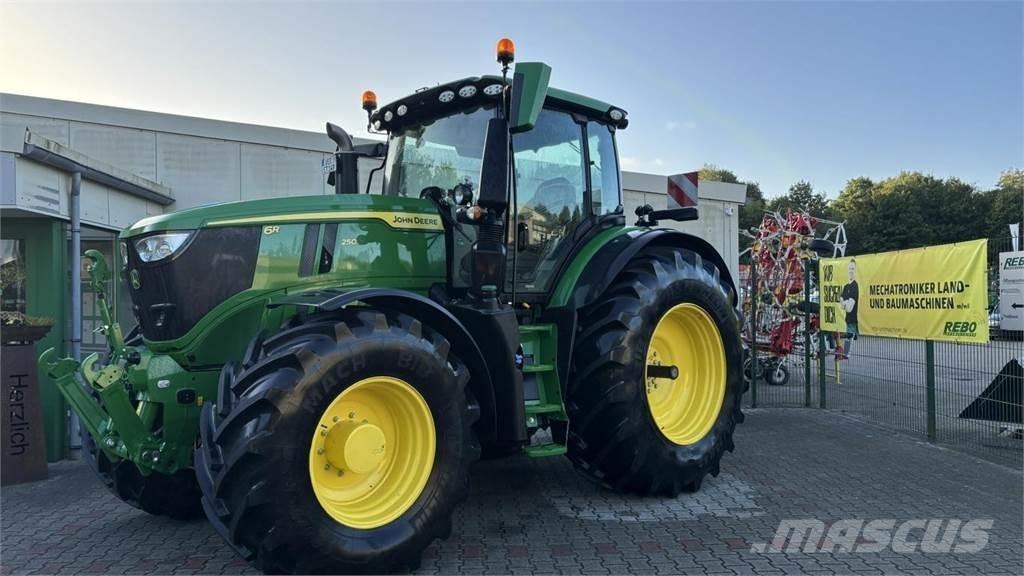 John Deere 6R250 Traktori
