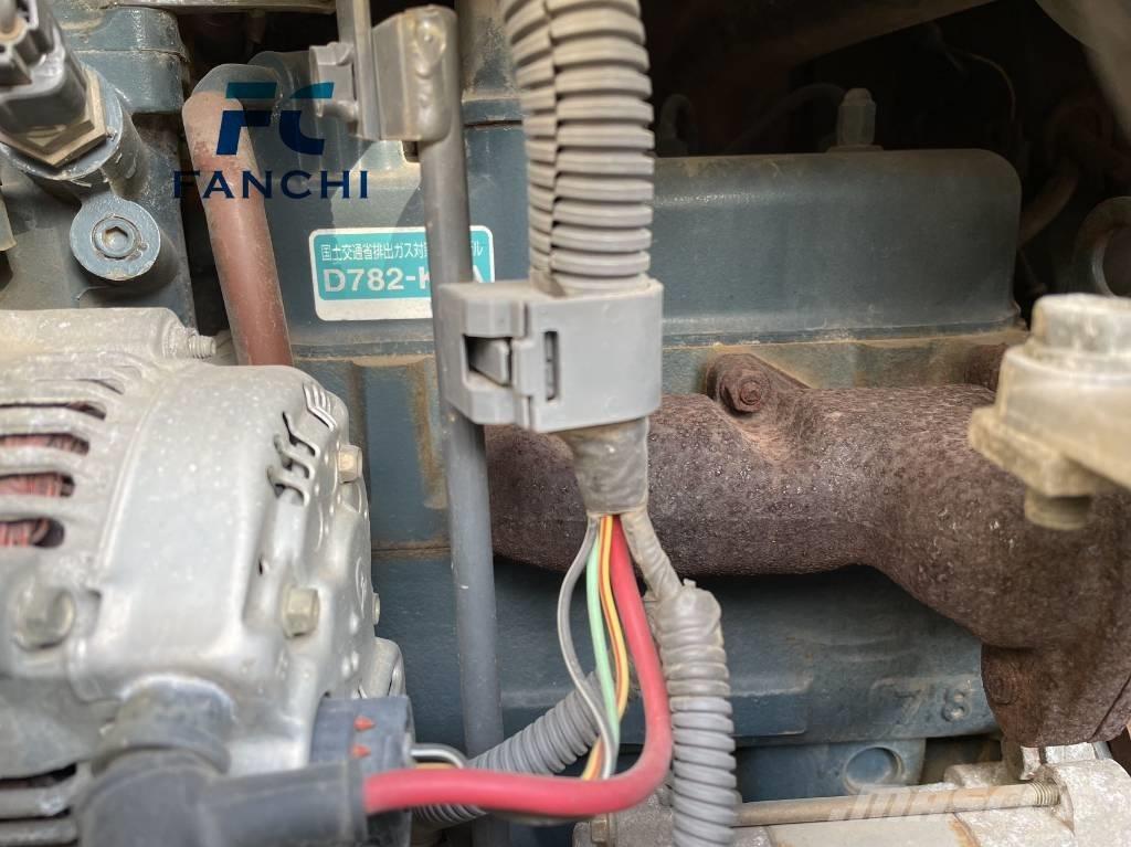 Kubota U 15 S Bageri guseničari