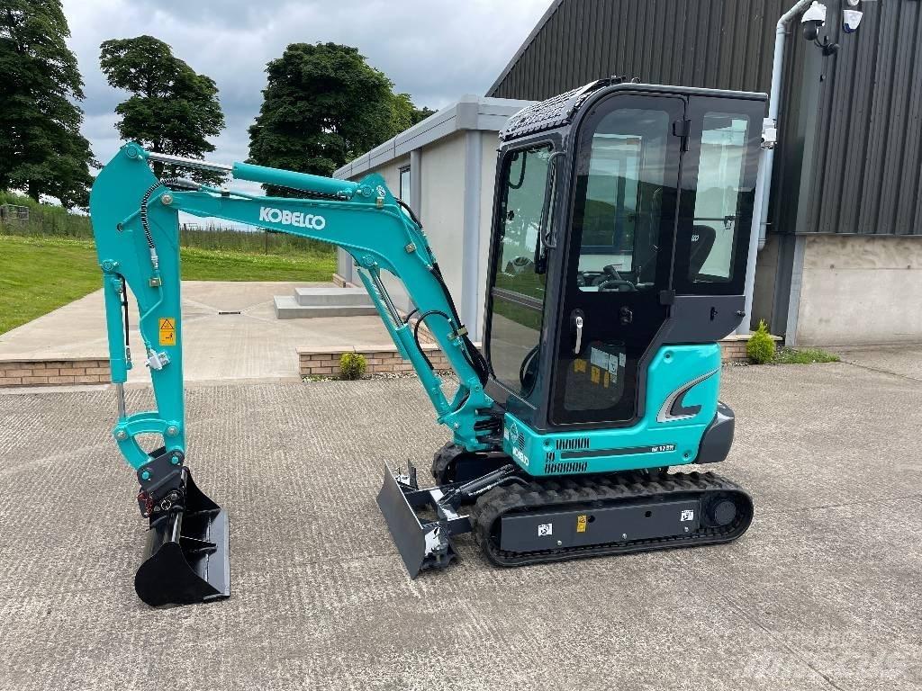 Kobelco SK17SR-3E Mini bageri < 7t