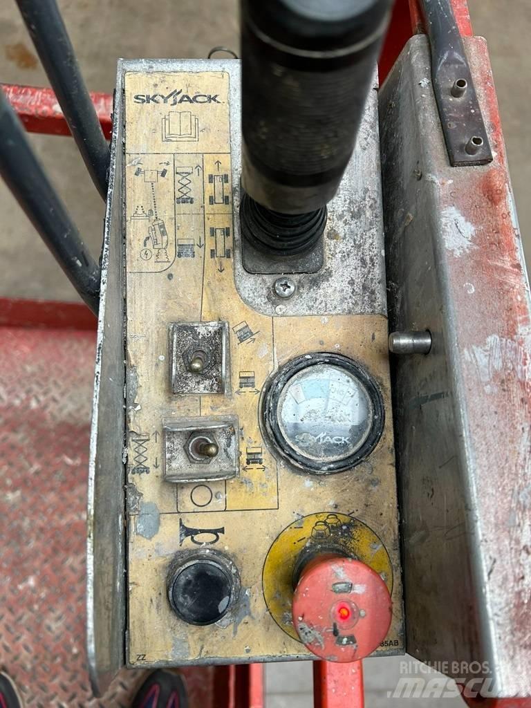SkyJack SJ III 4632 Makazaste platforme