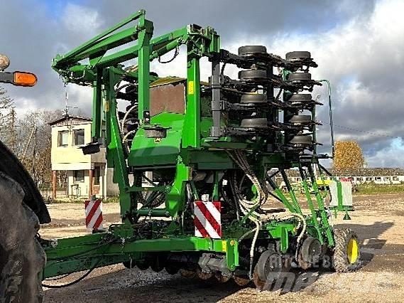 John Deere 750 A Sejačice