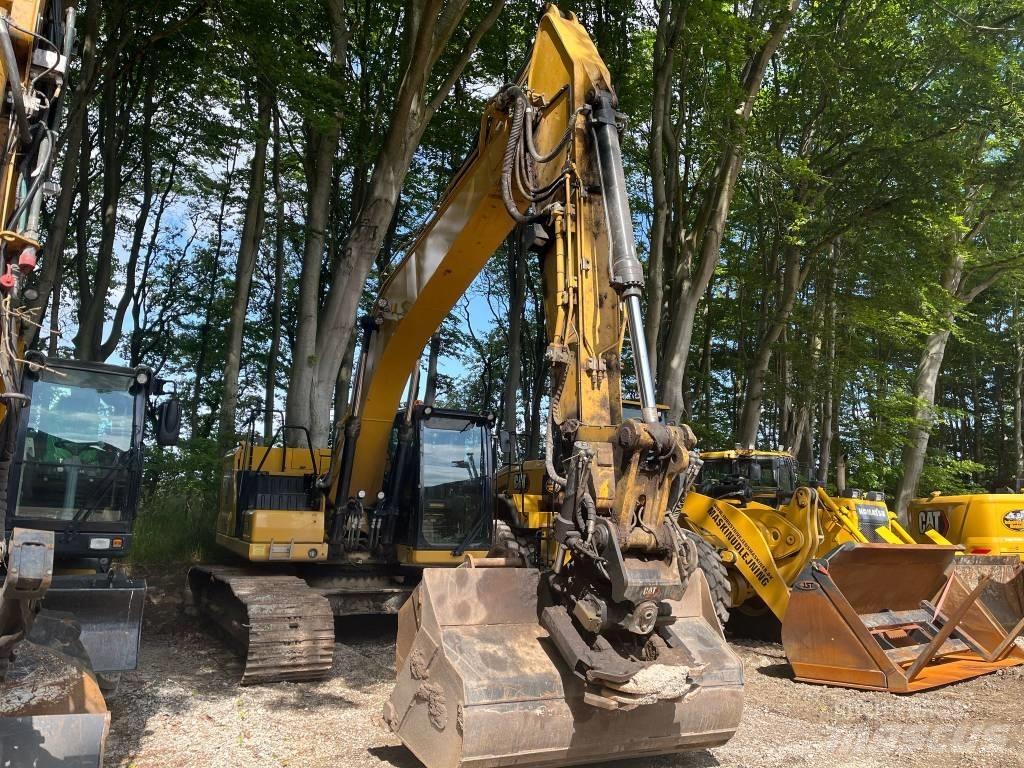 CAT 323 Bageri guseničari