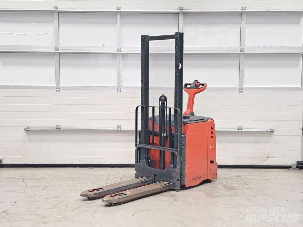 Linde L12L Ručni električni viljuškar