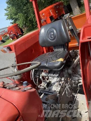 Massey Ferguson 135 Traktori