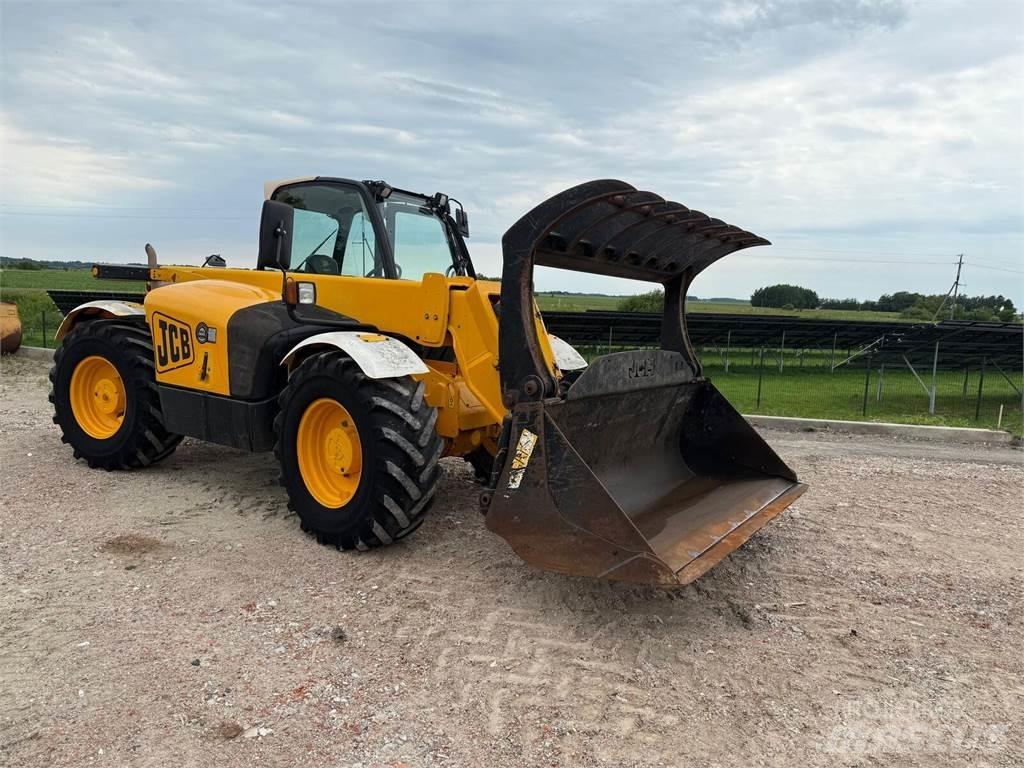 JCB  Teleskopski viljuškari