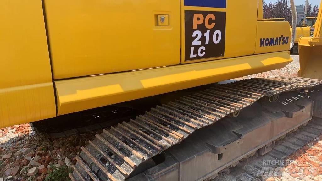 Komatsu PC210 Bageri guseničari