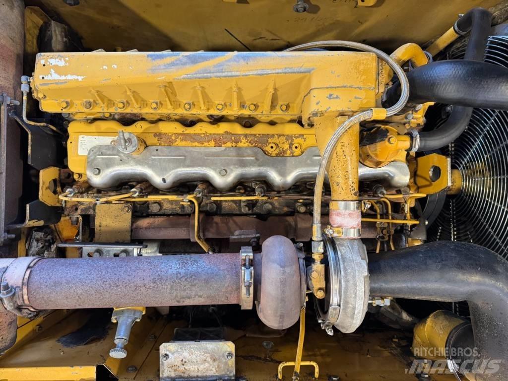 CAT 330 B L LR Polovni bageri sa dugom rukom