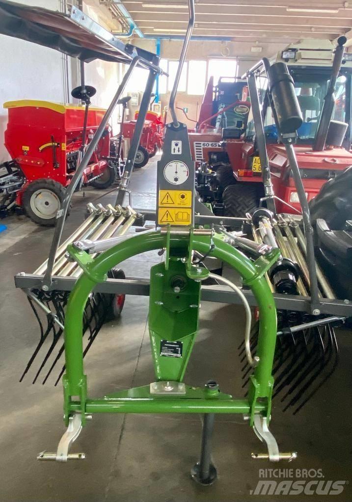 Fendt Former 400 DN Okretači i sakupljači sena