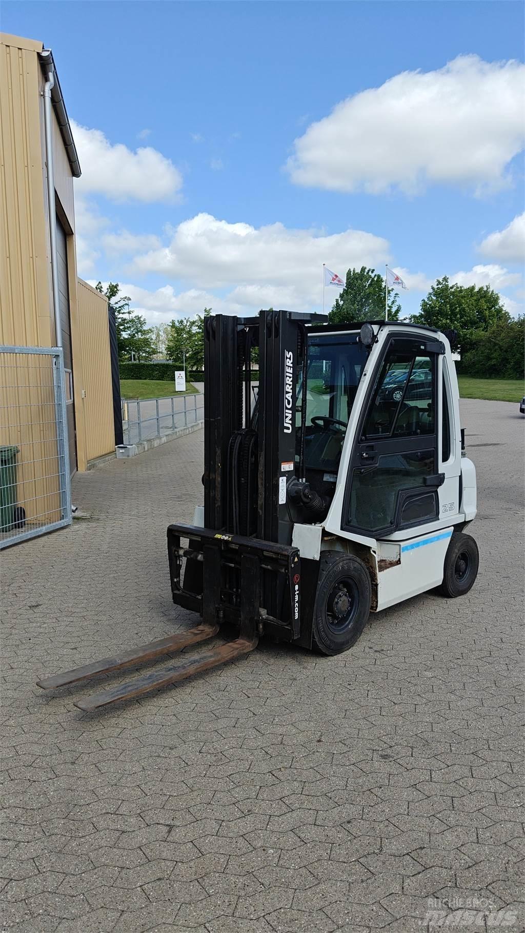 UniCarriers DX20 Plinski viljuškari