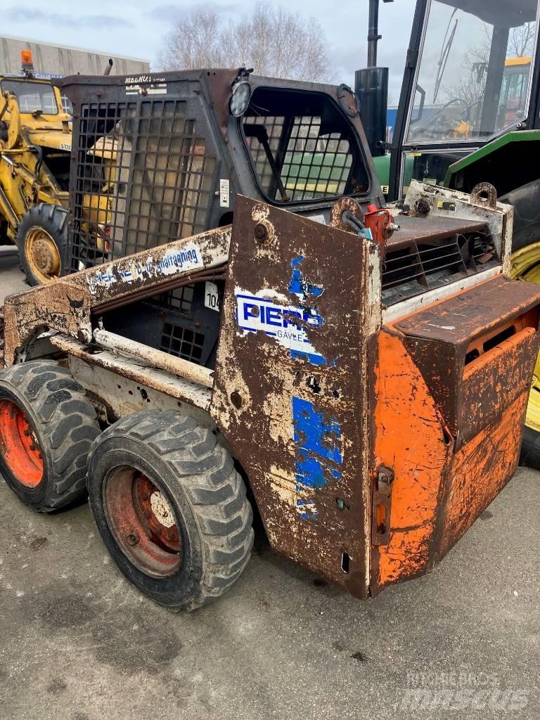 Bobcat 743 Skid steer mini utovarivači