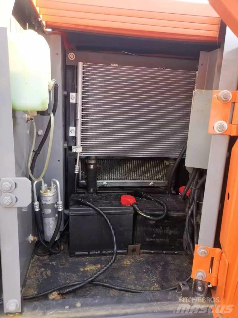 Hitachi ZX 70-5A Midi bageri 7t – 12t