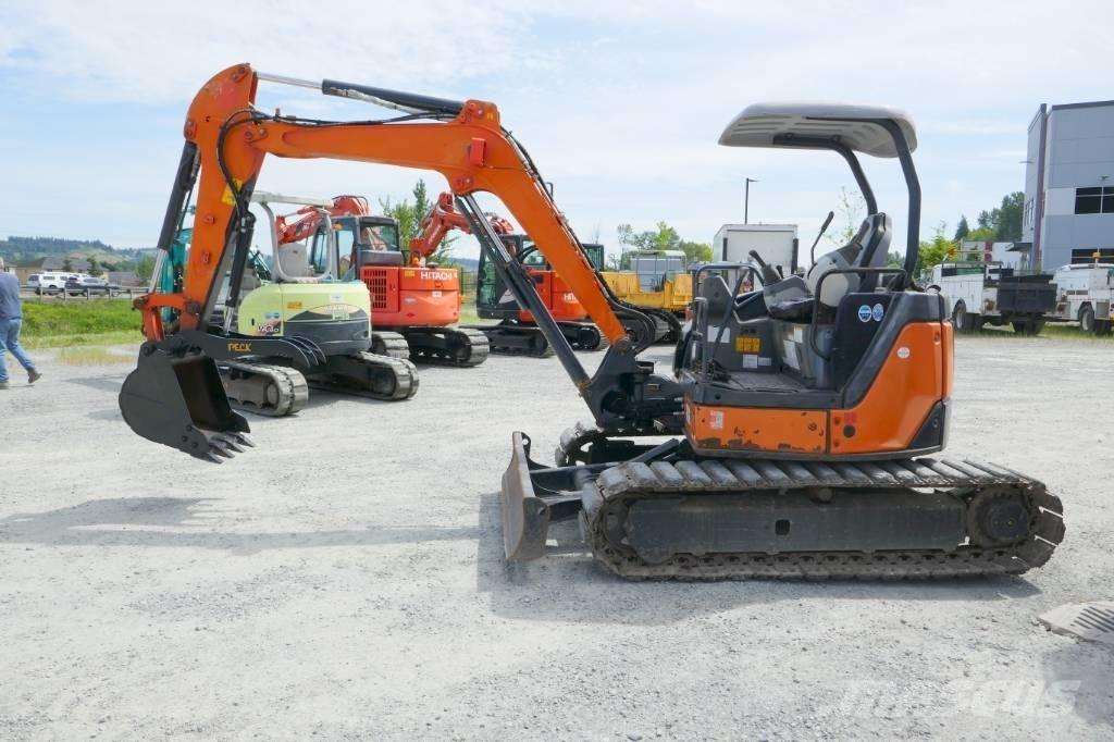 Hitachi ZX40U-3 Mini bageri < 7t