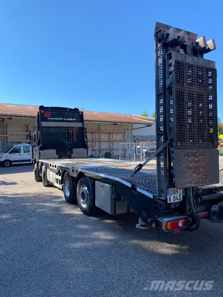DAF CF 510 Kamioni sa ravan platformom / vitlom