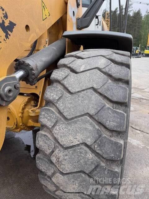 Liebherr L 566 Utovarivači na točkove