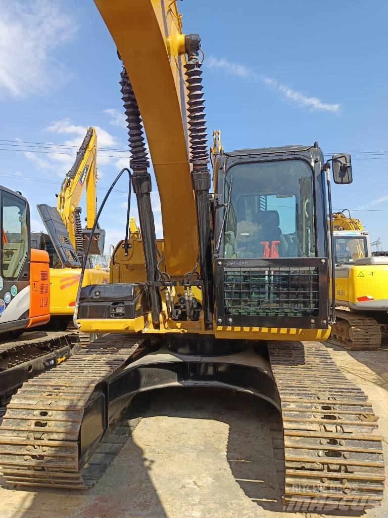 CAT CAT315D2GC Midi bageri 7t – 12t