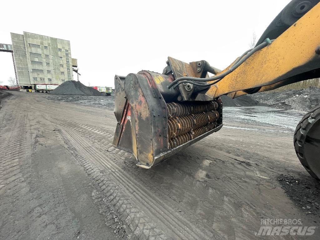 Liebherr L 580 Utovarivači na točkove