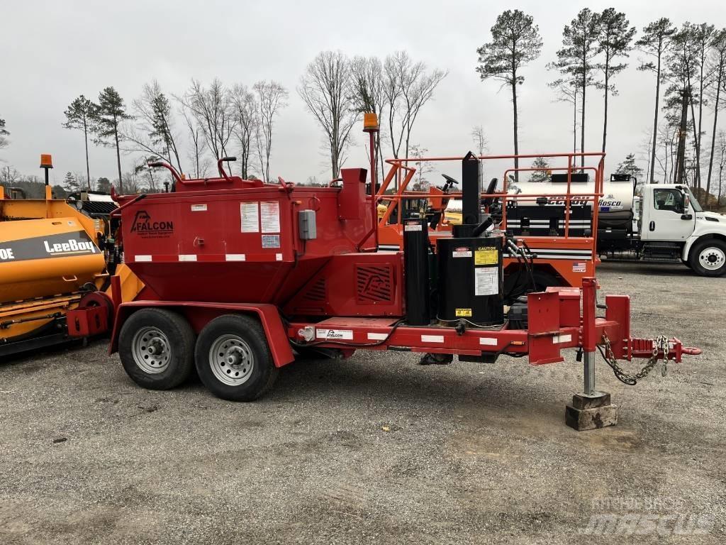 Falcon 4 Ton Hot Box Polovne bitumen prskalice