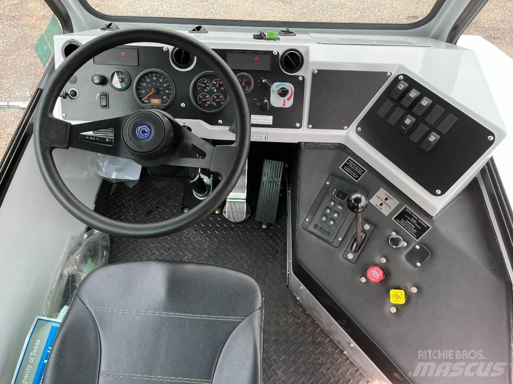 Capacity TJ5000 DOT Terminalni tegljači
