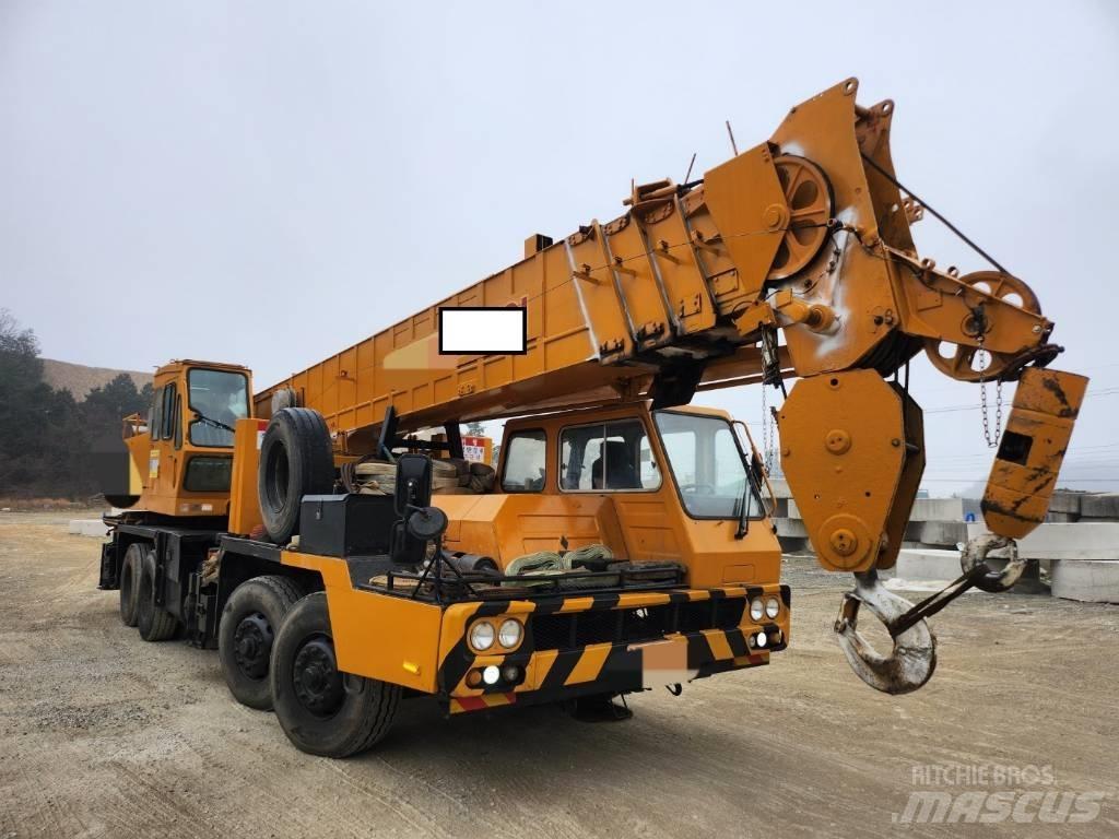 Hyundai HC 50 Polovne dizalice za sve terene