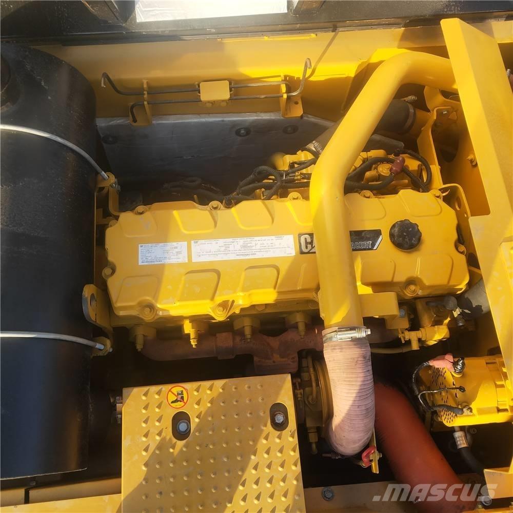 CAT 340D2 Bageri guseničari