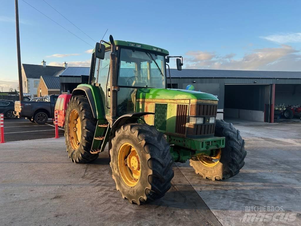 John Deere 6800 Traktori
