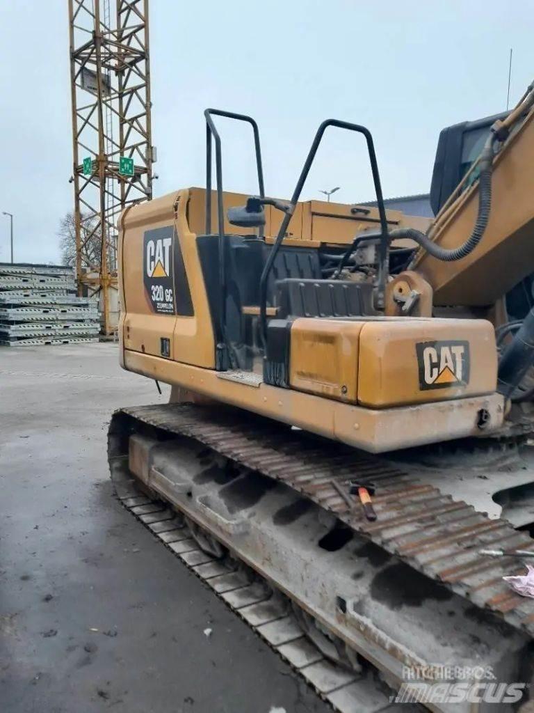 CAT 320 Bageri guseničari