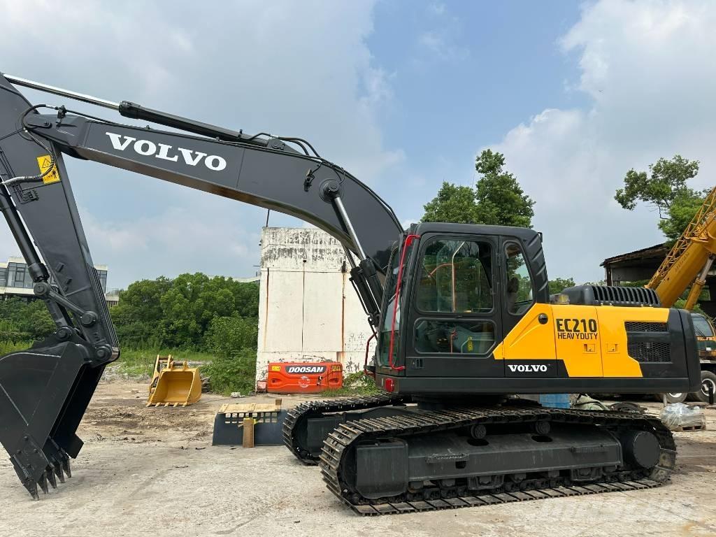 Volvo EC 210 Midi bageri 7t – 12t