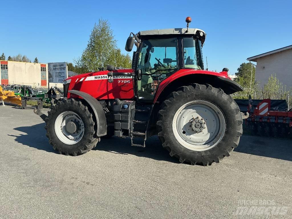Massey Ferguson 7726 Traktori