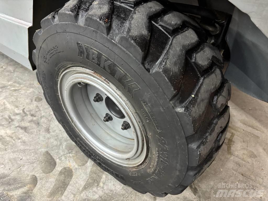 Manitou MH 25.4 T Vanterenski viljuškar