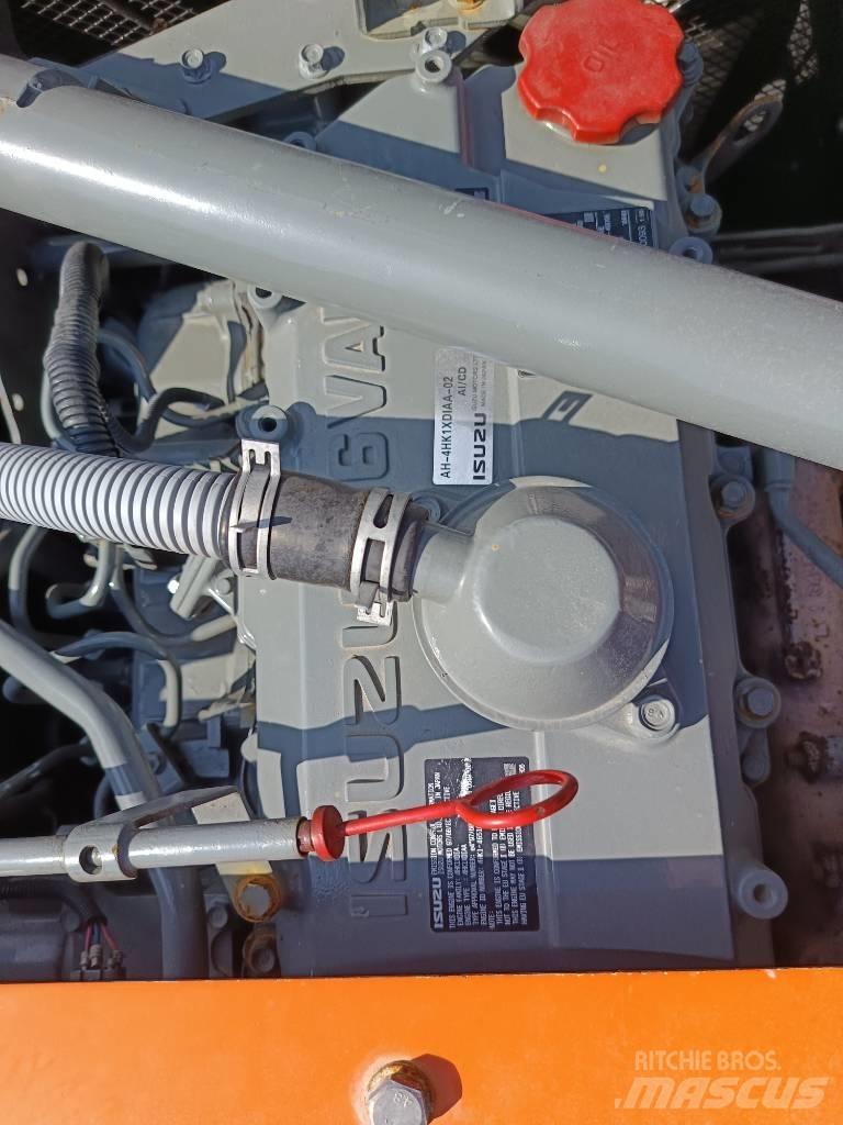 Hitachi ZX200 Bageri guseničari