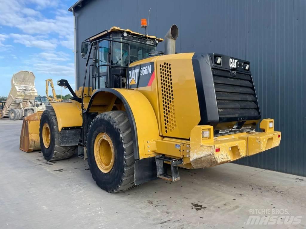 CAT 966M Utovarivači na točkove
