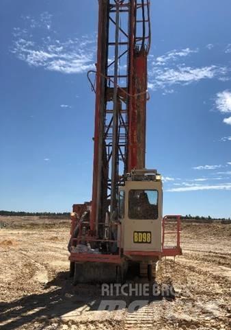  D245S Terenske bušilice
