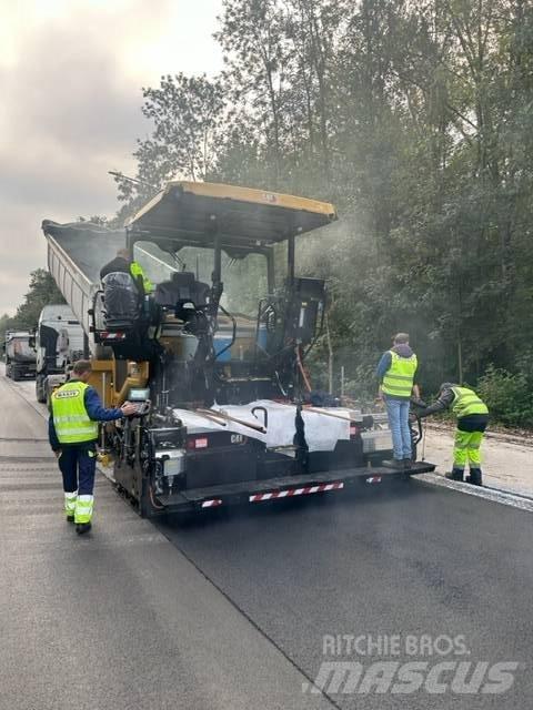 CAT AP 555 Asfaltni finišeri