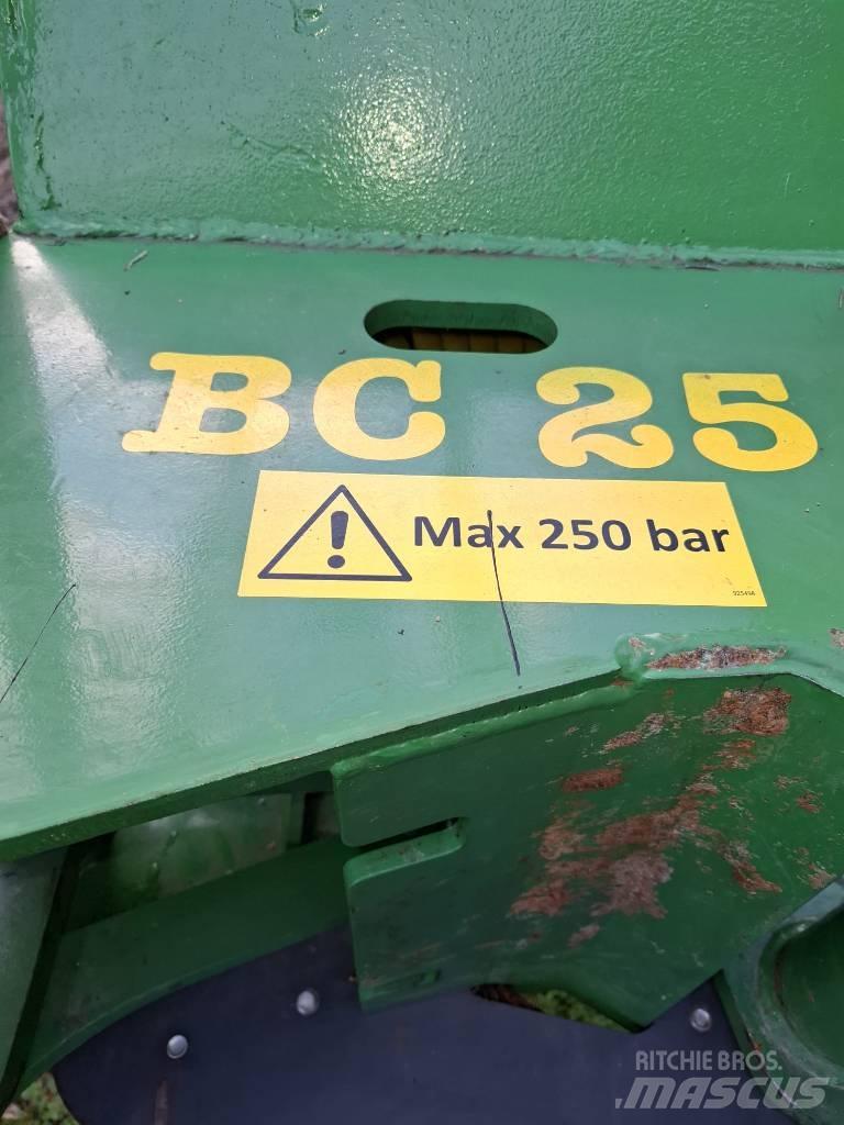 Farma BC 25 Cepači za drva, drobilice za drvo i strugači