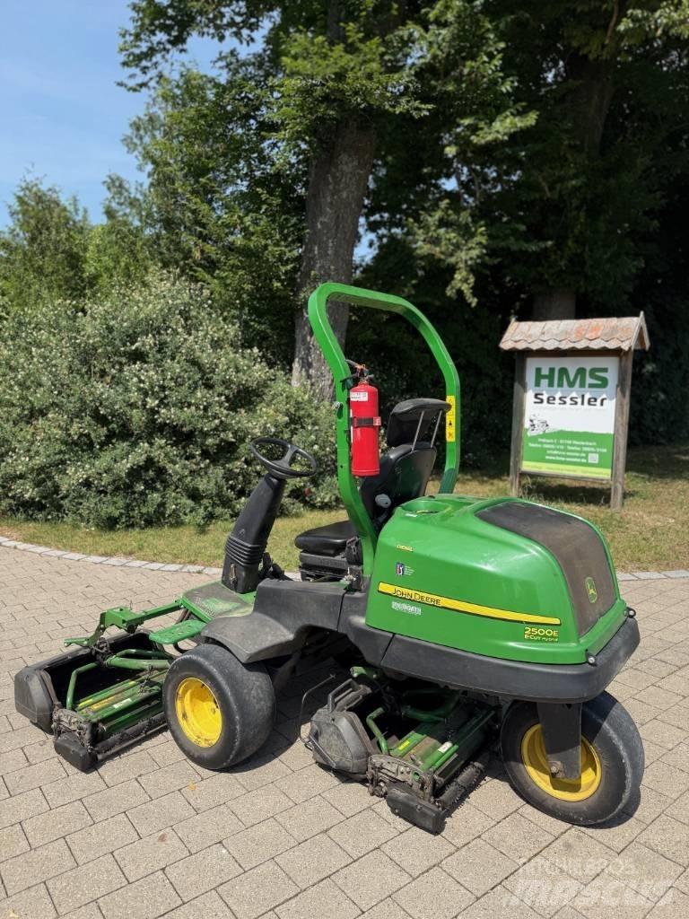 John Deere 2500 E Kosilice za zelenilo