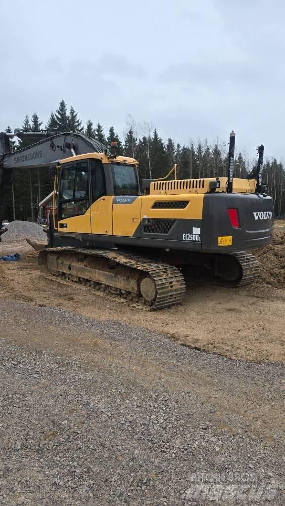 Volvo EC 250 D L Bageri guseničari