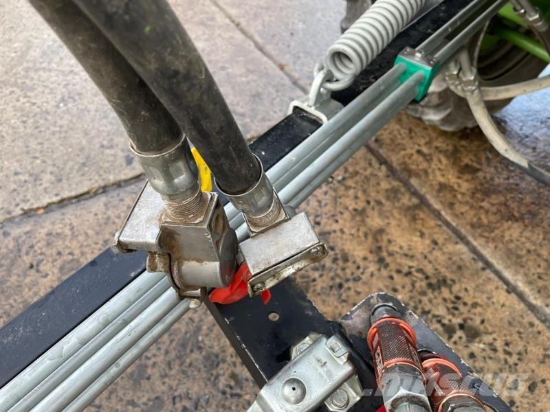 Conow BTW 24 Prese/balirke za četvrtaste bale